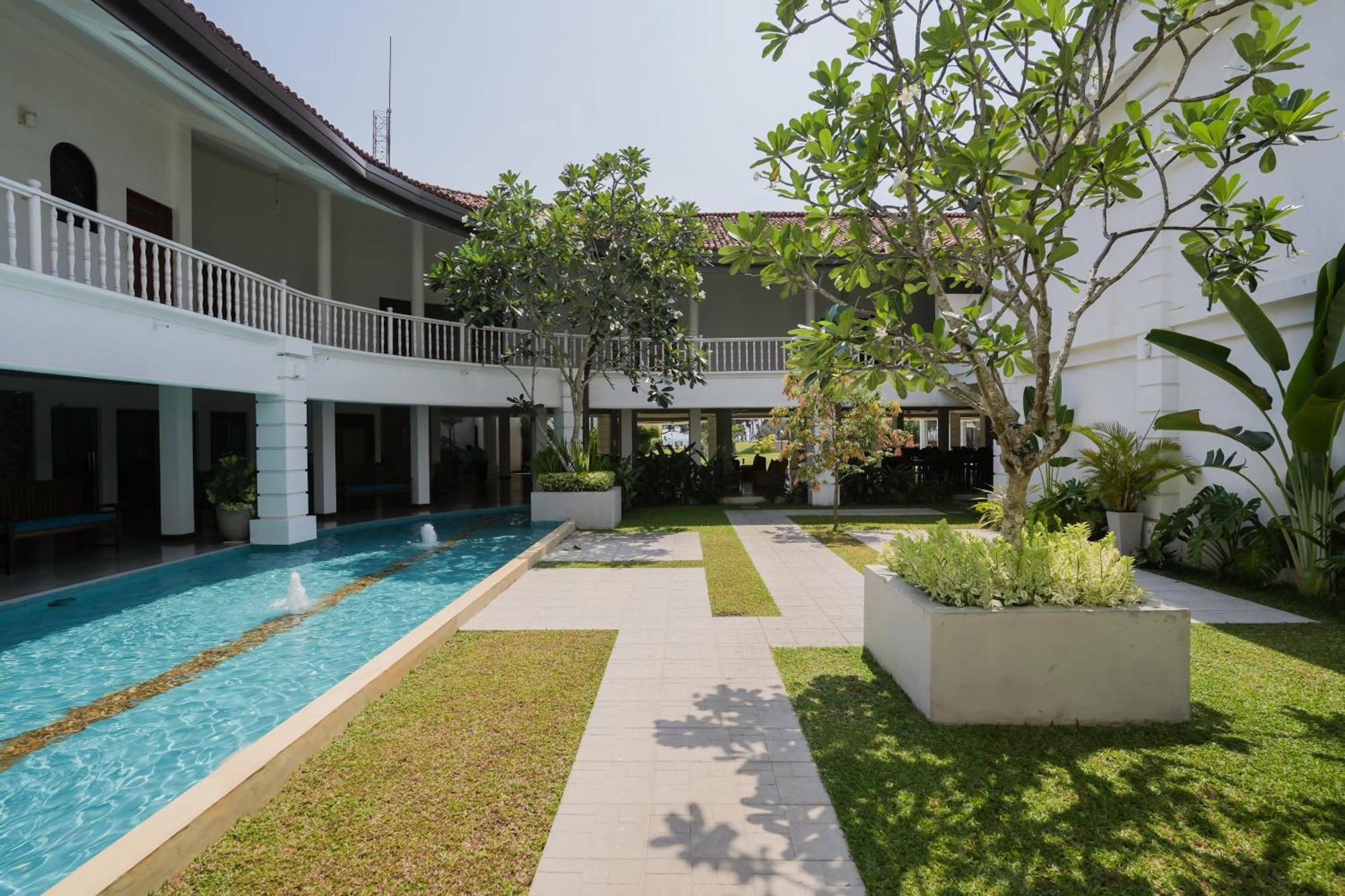 Hibiscus Beach Hotel & Villas Kalutara Exterior foto
