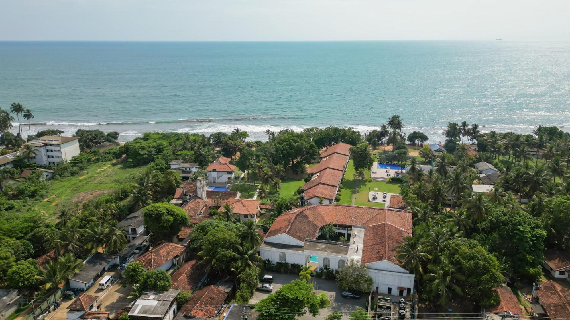 Hibiscus Beach Hotel & Villas Kalutara Exterior foto